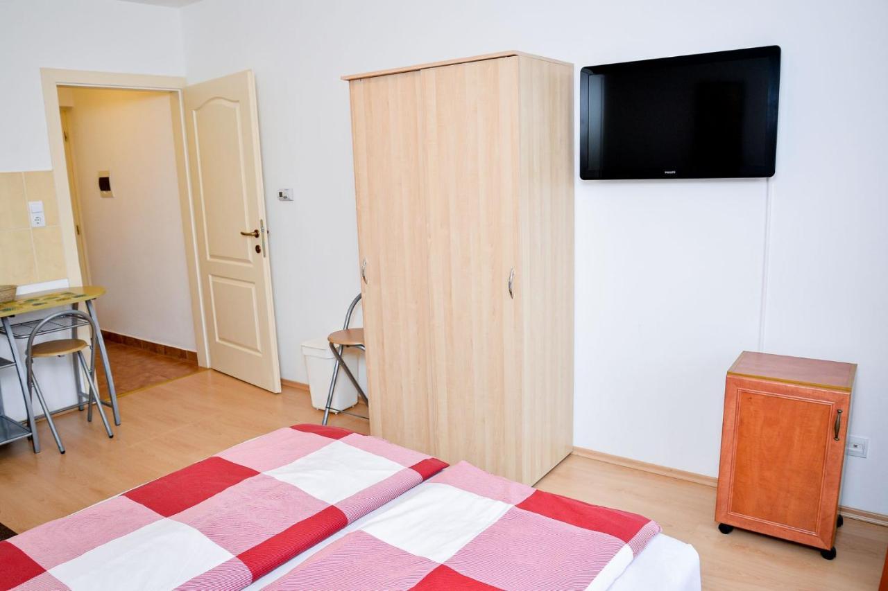 Sovaapartman Hotel Hajdúszoboszló Екстериор снимка