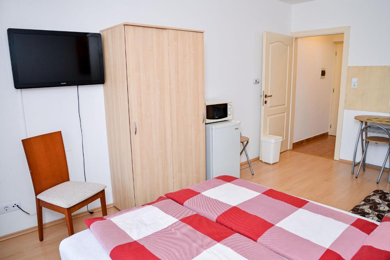 Sovaapartman Hotel Hajdúszoboszló Екстериор снимка